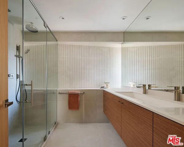11411 Dona Teresa Drive, Los Angeles, California 91604