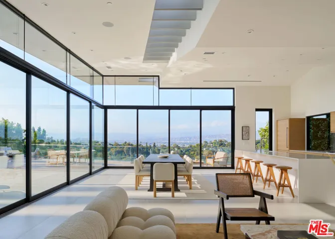 11411 Dona Teresa Drive, Los Angeles, California 91604