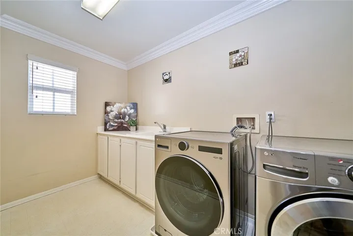 15592 Iron Spring Lane, Fontana, California 92336