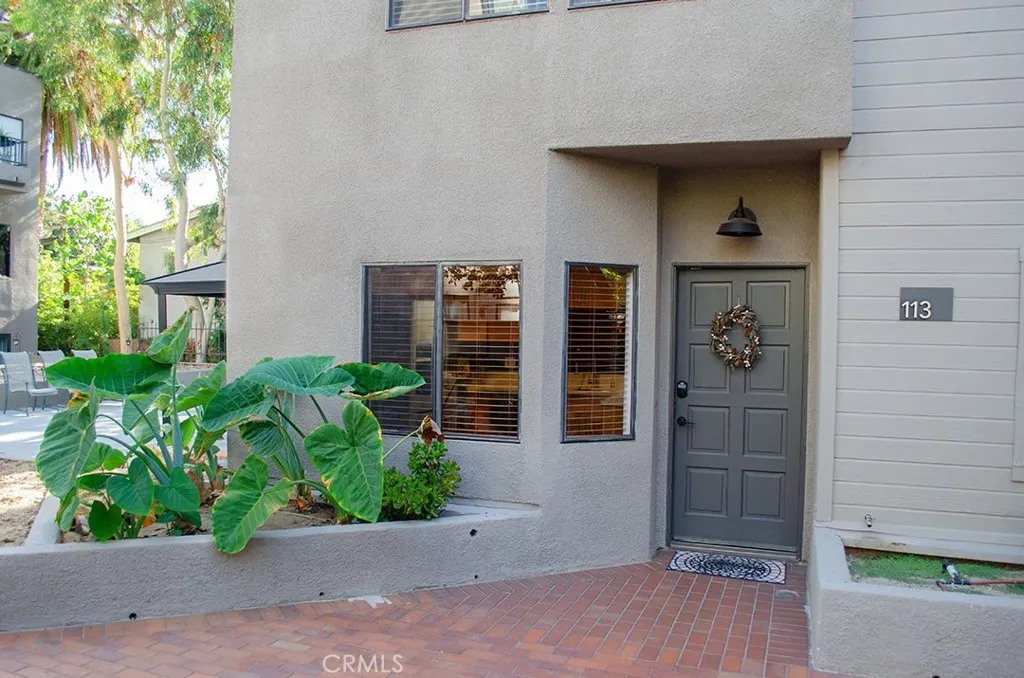 1310 E Orange Grove Blvd