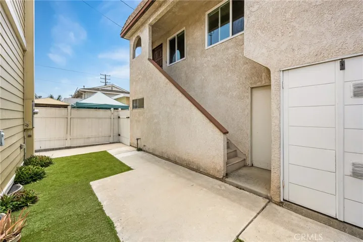 17041 B Lane, Huntington Beach, California 92647