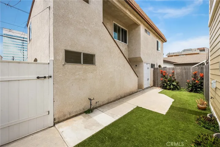 17041 B Lane, Huntington Beach, California 92647