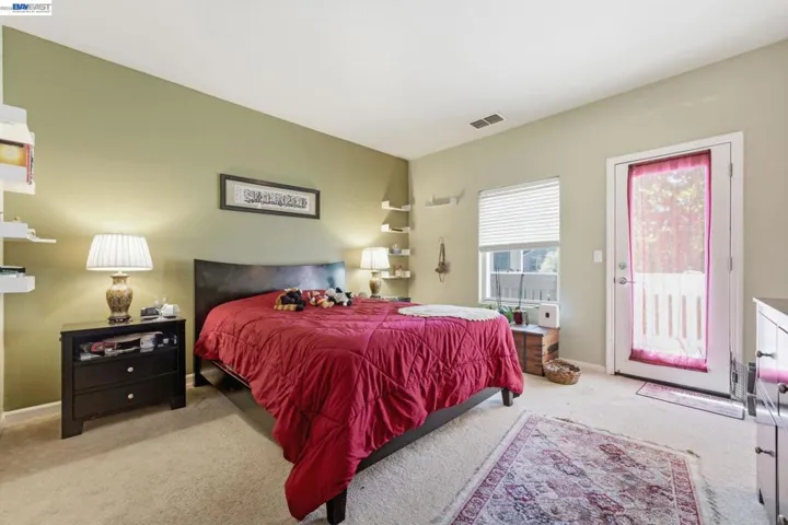 2656 Northern Cross Rd, Hayward, California 94545