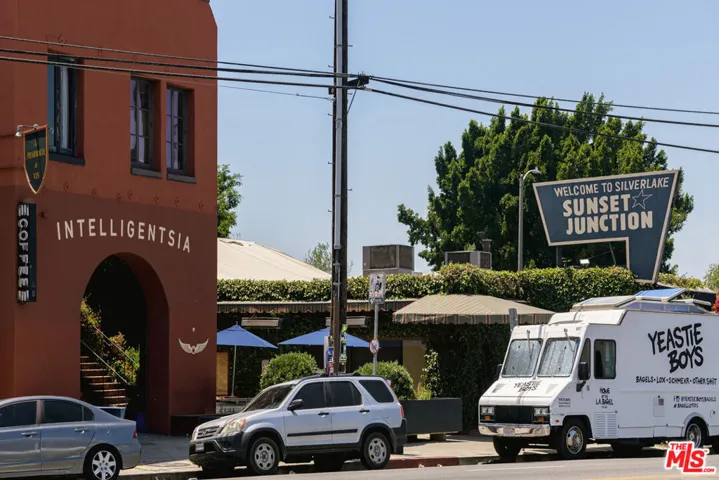 1125 Sanborn Avenue, Los Angeles, California 90029