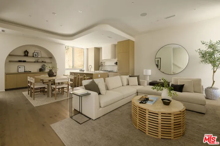 1125 Sanborn Avenue, Los Angeles, California 90029