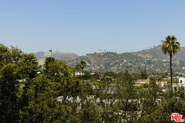 1125 Sanborn Avenue, Los Angeles, California 90029