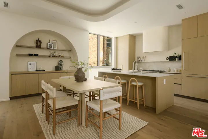 1125 Sanborn Avenue, Los Angeles, California 90029