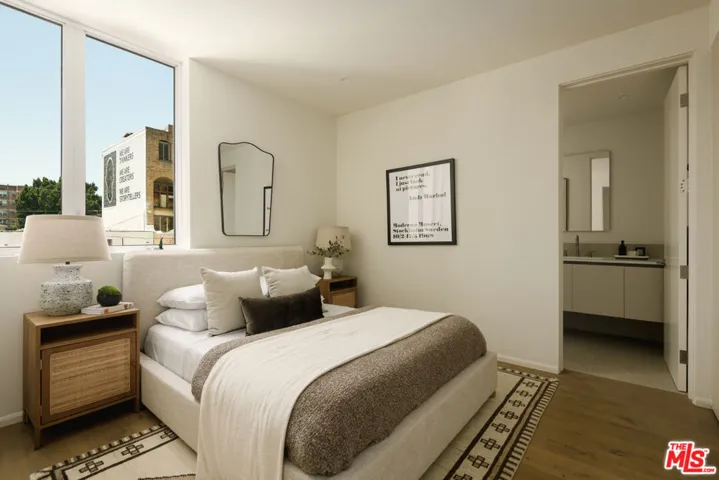 1125 Sanborn Avenue, Los Angeles, California 90029
