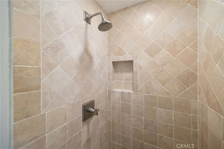 645 Chestnut, Long Beach, California 90802