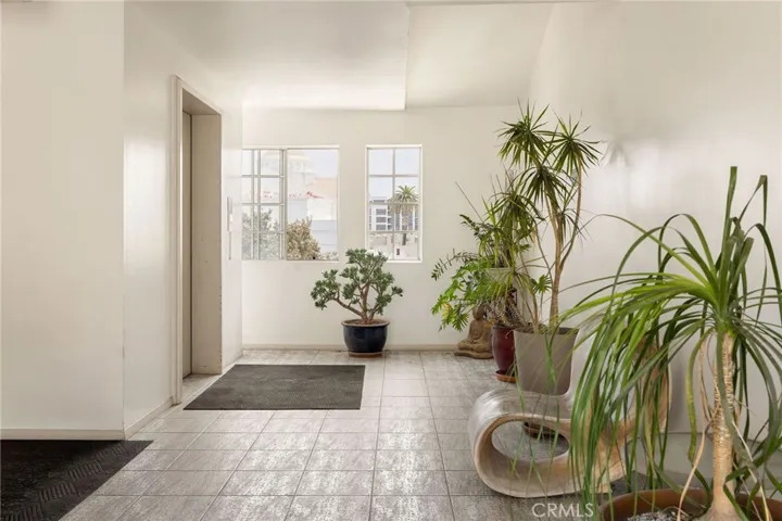 645 Chestnut, Long Beach, California 90802