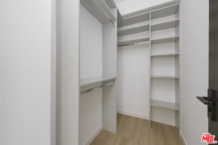 5857 David Avenue, Los Angeles, California 90034