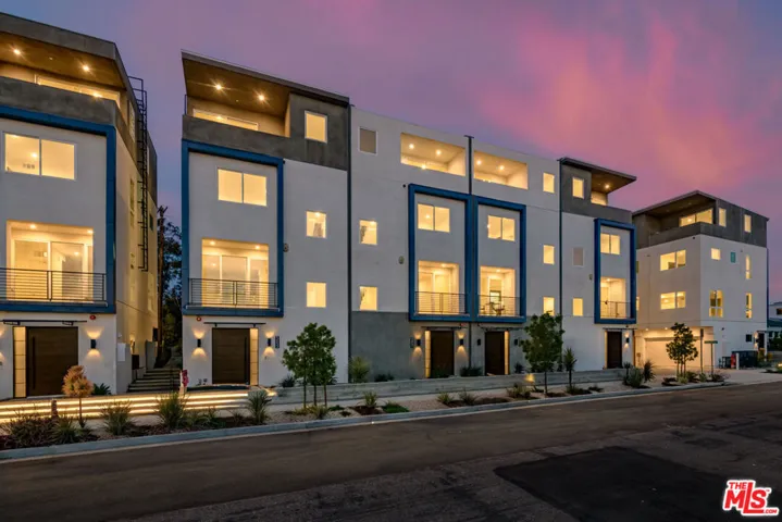 5857 David Avenue, Los Angeles, California 90034