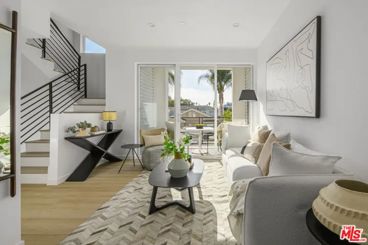 5857 David Avenue, Los Angeles, California 90034
