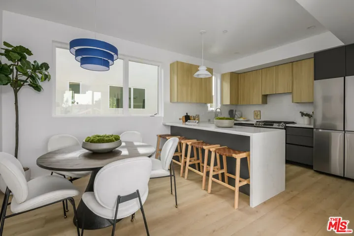 5857 David Avenue, Los Angeles, California 90034
