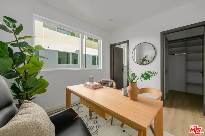 5857 David Avenue, Los Angeles, California 90034