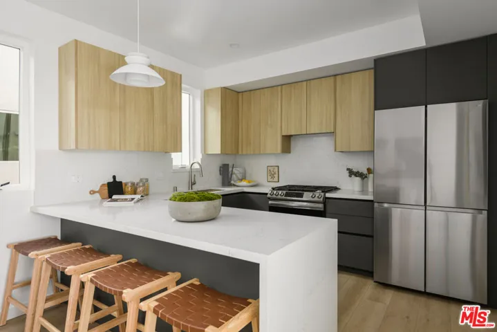 5857 David Avenue, Los Angeles, California 90034