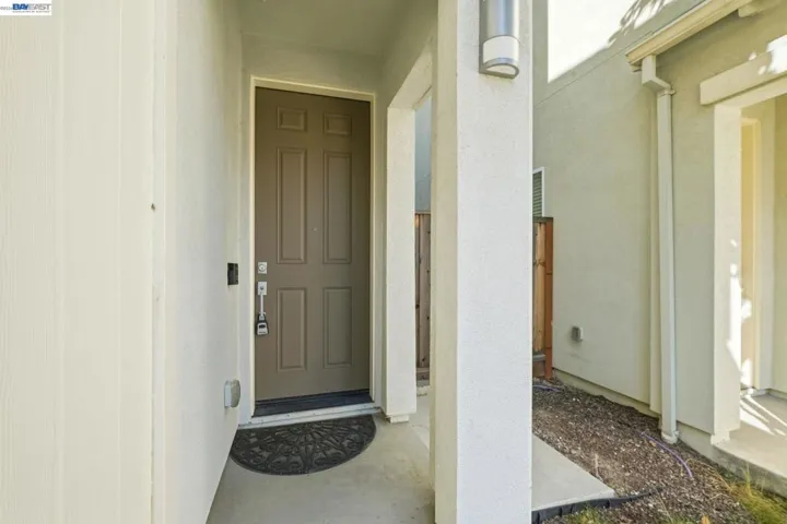 8553 Schooner Way, Newark, California 94560