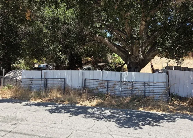 30323 San Martinez, Castaic, California 91384