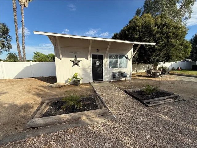 24615 New Clay, Murrieta, California 92562