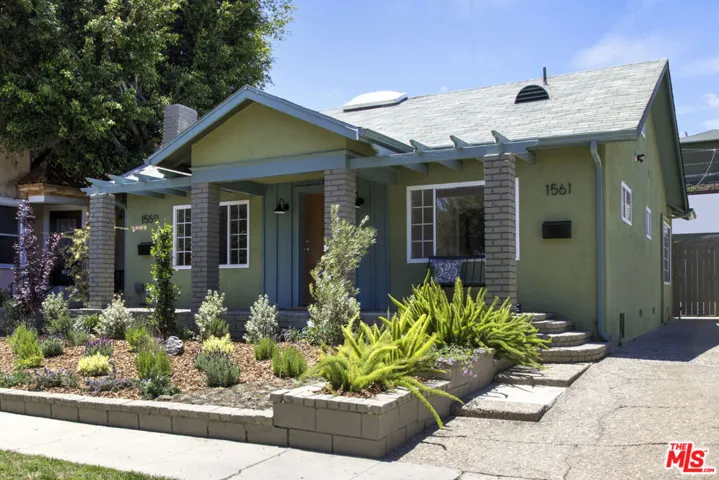 1561 Carmona Avenue, Los Angeles, California 90019