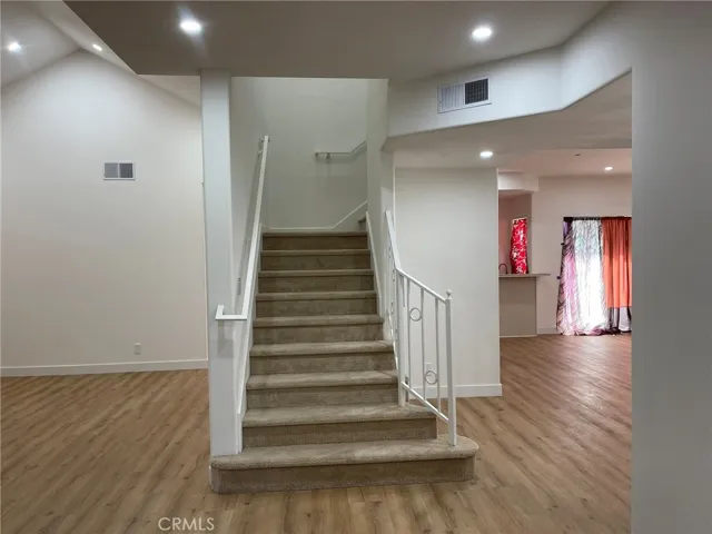 9400 Aqueduct Avenue, North Hills, California 91343