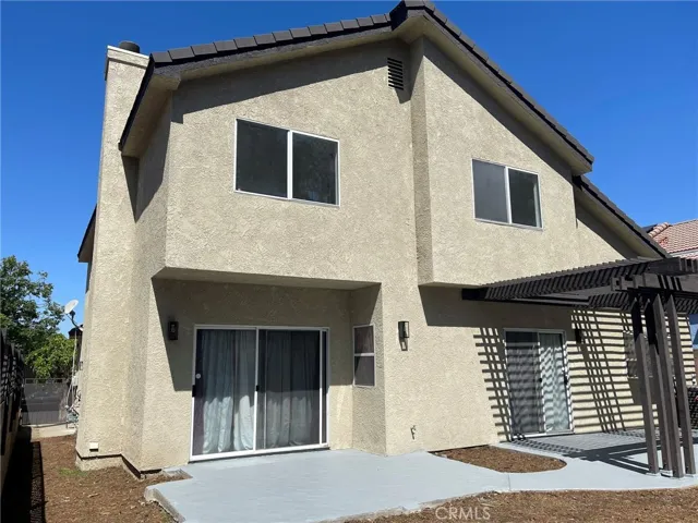 9400 Aqueduct Avenue, North Hills, California 91343