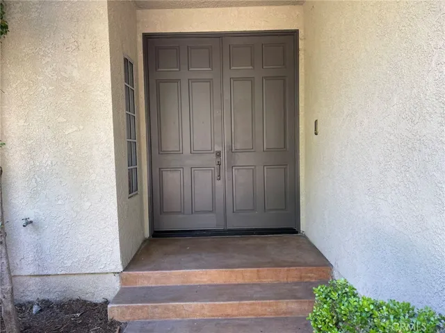 9400 Aqueduct Avenue, North Hills, California 91343