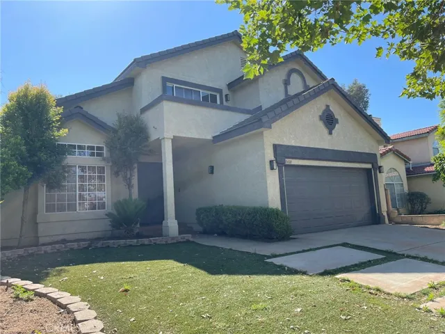 9400 Aqueduct Avenue, North Hills, California 91343