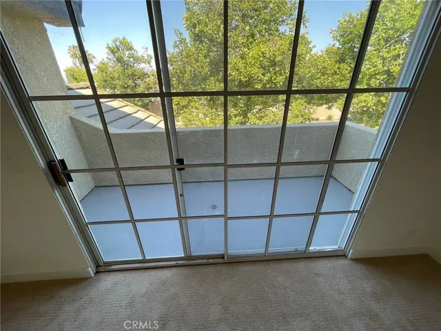 9400 Aqueduct Avenue, North Hills, California 91343