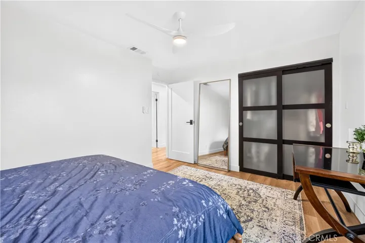 2043 Raymond, Signal Hill, California 90755