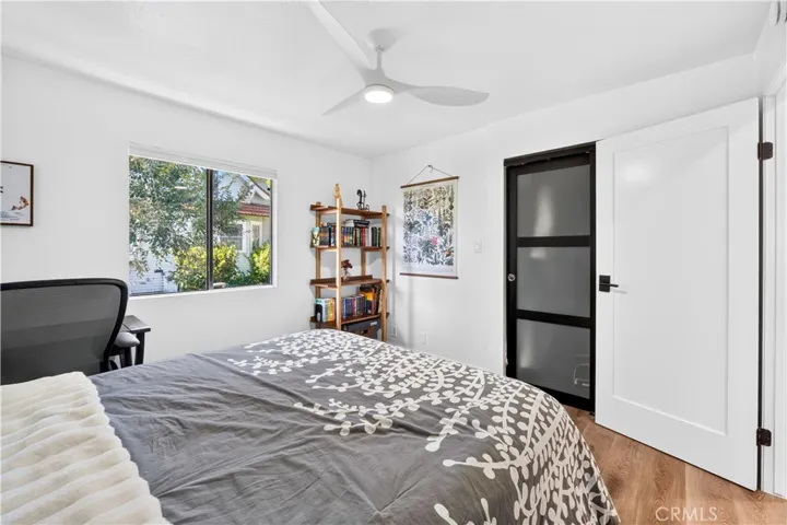 2043 Raymond, Signal Hill, California 90755