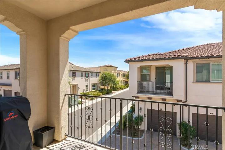 2818 E Berry Loop Privado 77, Ontario, California 91761
