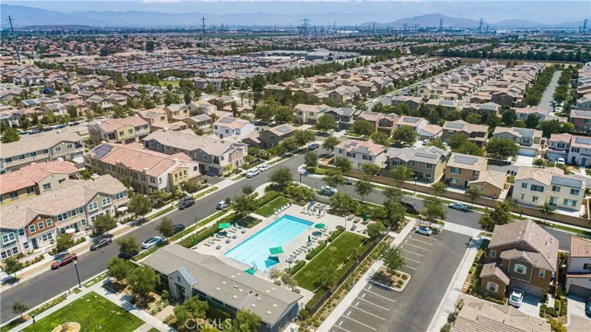 2818 E Berry Loop Privado 77, Ontario, California 91761