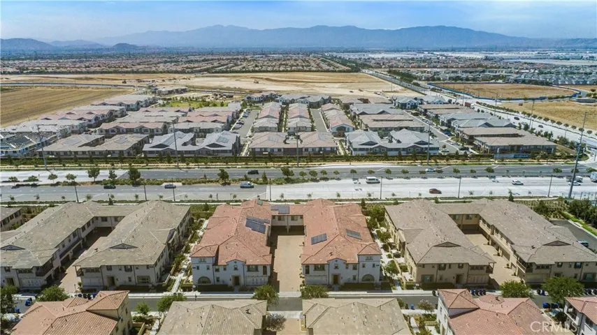 2818 E Berry Loop Privado 77, Ontario, California 91761
