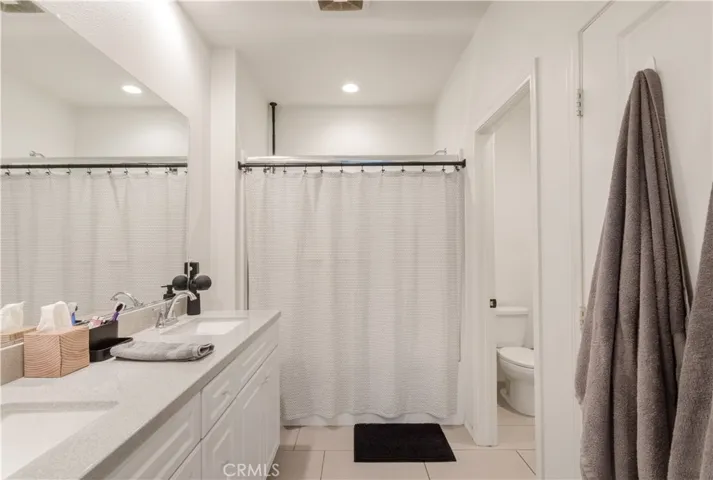 2818 E Berry Loop Privado 77, Ontario, California 91761