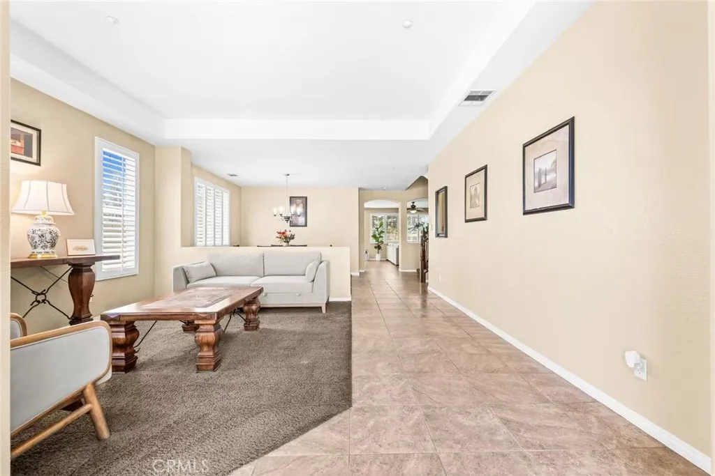 16425 Basswood, Fontana, California 92336 — photo 5