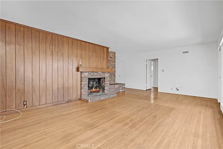 LIVING ROOM W/HALLWAY ENTRANCE