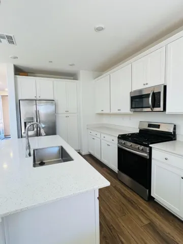 7352 Dorstone Way, Sacramento, California 95829 — photo 5