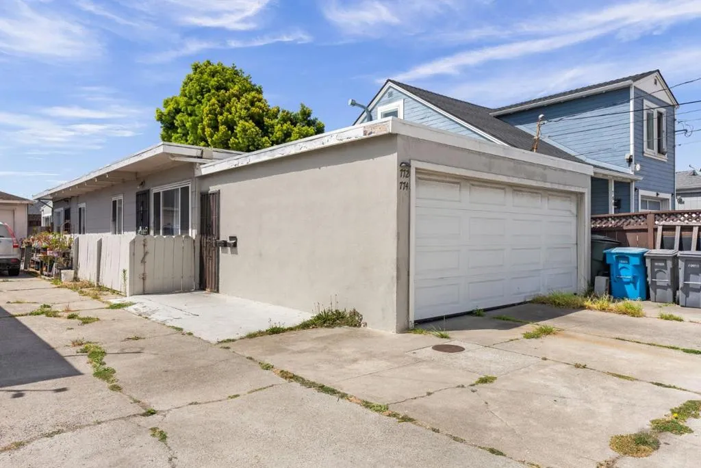 772 Walnut St