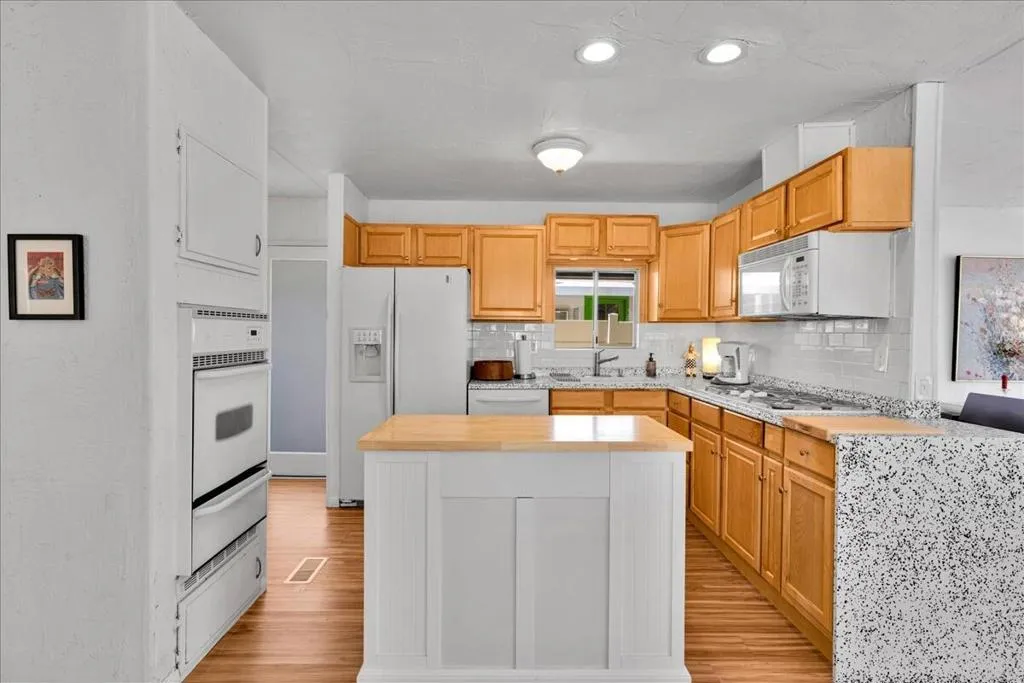 Kitchen Kitchen