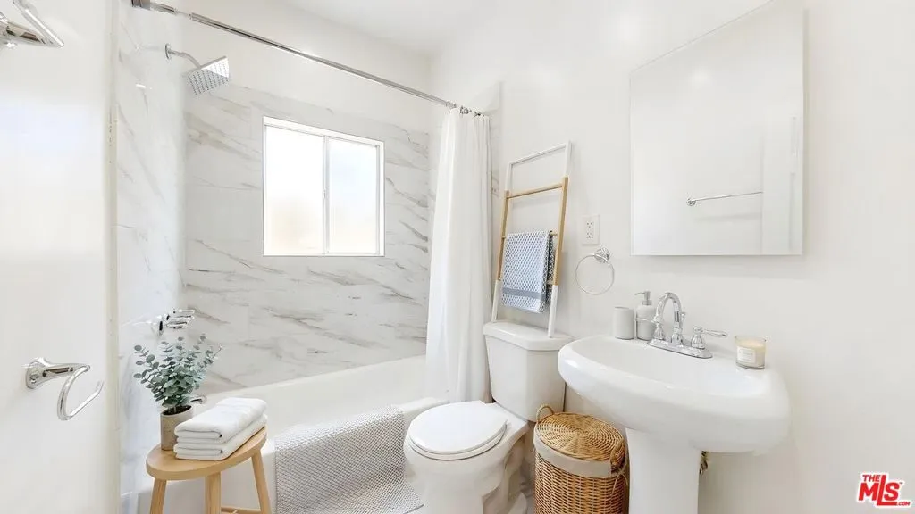507 Loma 205, Los Angeles, California 90017 — photo 4