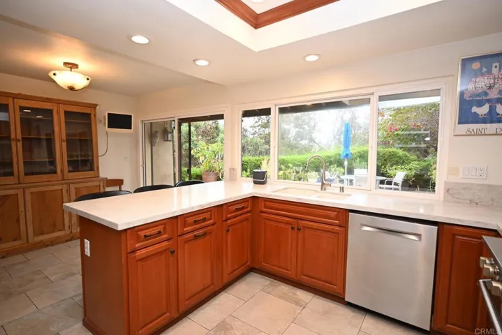 1881 Caminito Velez, La Jolla, California 92037 — photo 5