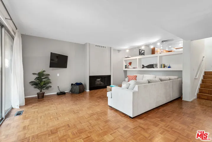 13233 Fiji Way K, Marina Del Rey, California 90292