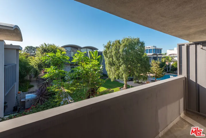 13233 Fiji Way K, Marina Del Rey, California 90292