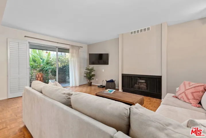 13233 Fiji Way K, Marina Del Rey, California 90292