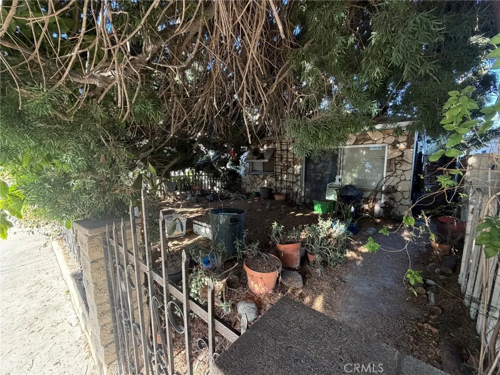 5123 Cahuenga Blvd