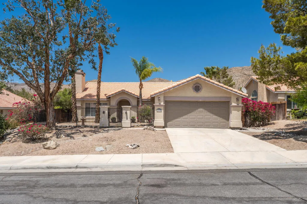 65920 Avenida Cadena-1