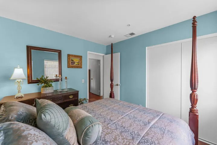 65920 Avenida Cadena-28