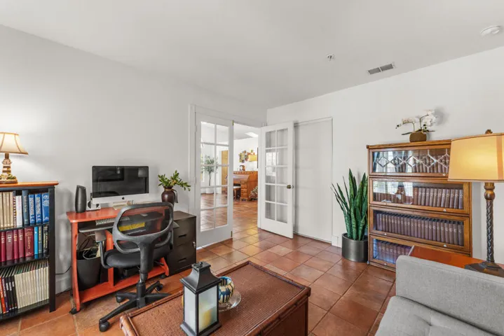 65920 Avenida Cadena-26