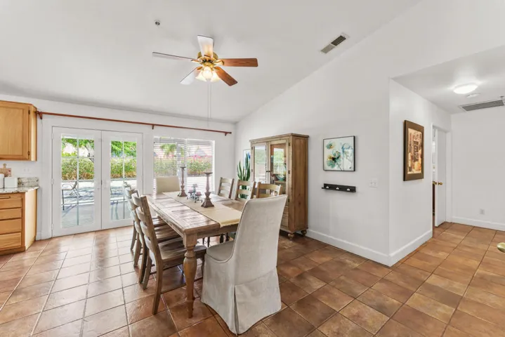 65920 Avenida Cadena-13